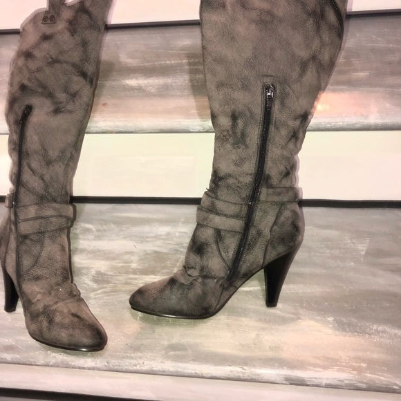 Rue 21 Gray Faux Suede Tall Boots 7 - Picture 6 of 8